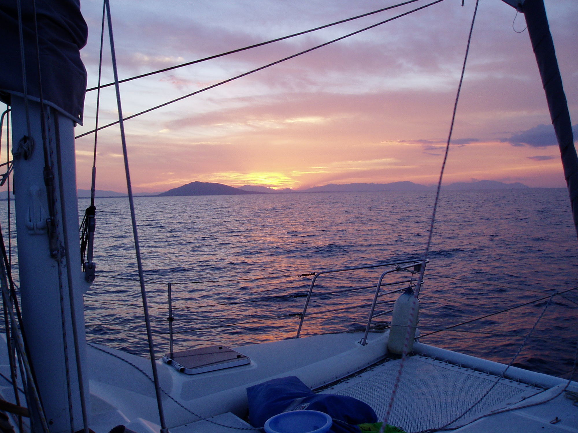 gallery/sunset-half-day-charter-sailing-samui-104.jpg
